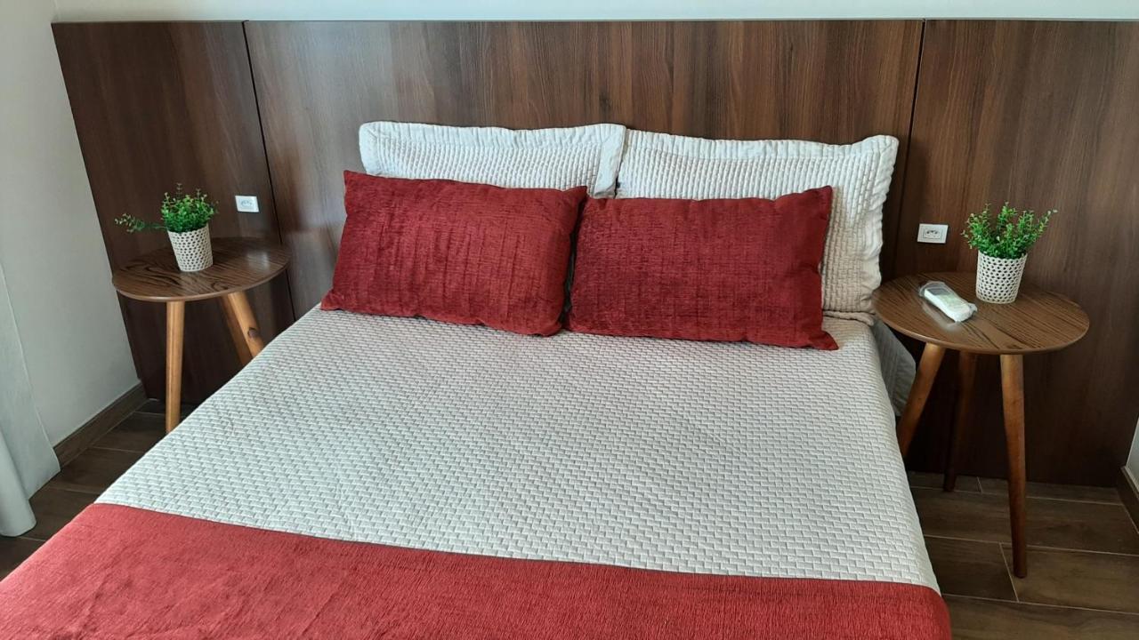 Excelente Sobrado Confortavel No Centro De Tijucas Proximo As Praias Εξωτερικό φωτογραφία